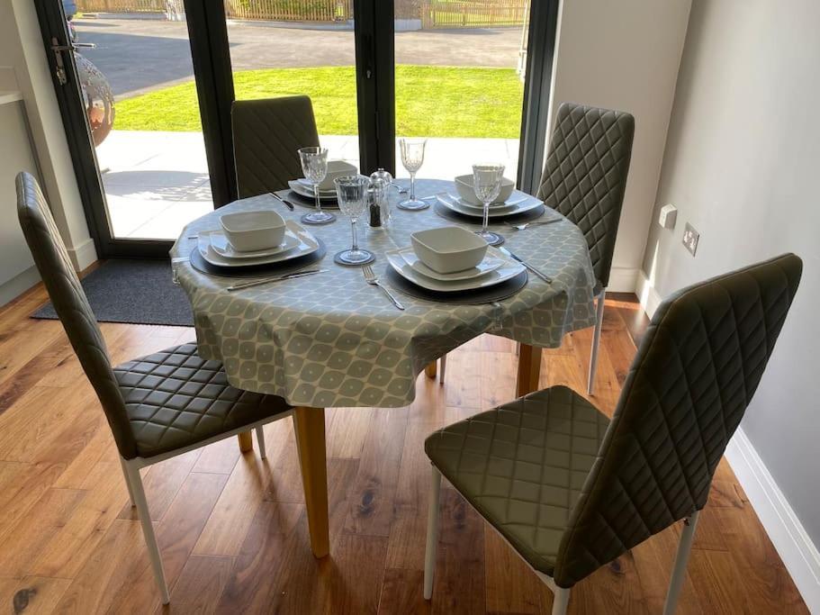 Cedar Garden Cottage East Chinnock Экстерьер фото